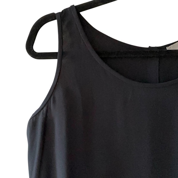 LOFT NWOT | SLEEVELESS BLACK TOP BUTTONS DOWN BACK | SIZE: MEDIUM - Picture 3 of 7